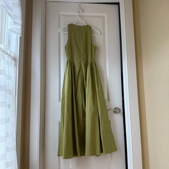 Commence Elegant Green Sleeveless Key Hole Dress - Picture 2 of 5